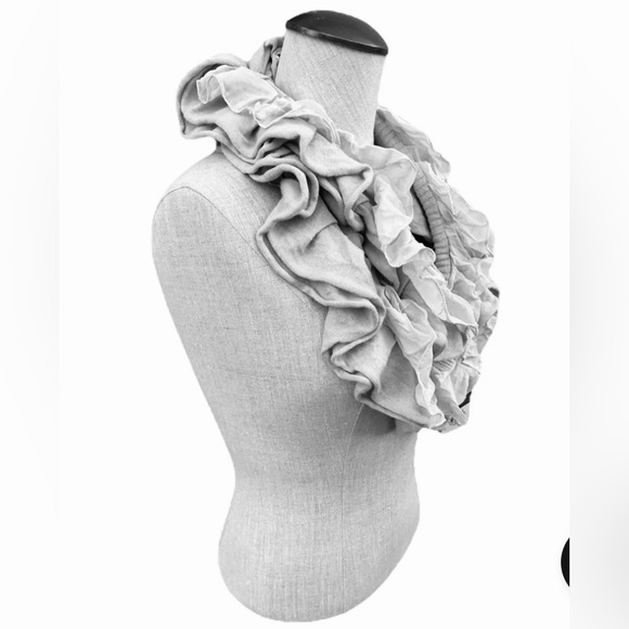 Juicy Couture Soft Glow Pink Cotton Chiffon Ruffle Long Circle Scarf Vintage - Picture 1 of 12